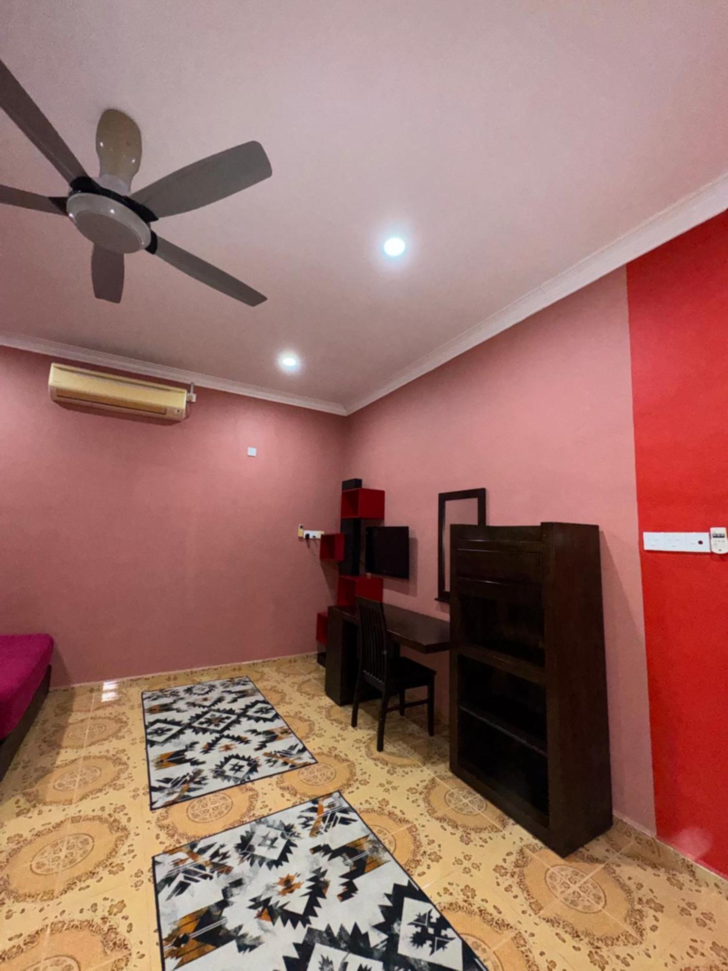 Cenang Room Rahsia Motel Пантай-Ченанг Екстер'єр фото